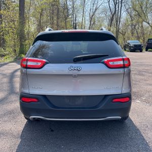 JEEP CHEROKEE LIMITED - 7