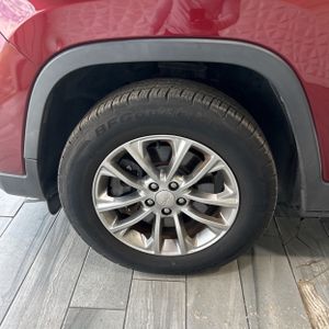 2019 JEEP CHEROKEE LATITUDE PLUS 照片 15