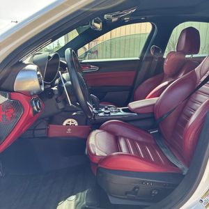 2021 ALFA Romeo GIULIA TI SPORT 照片 31