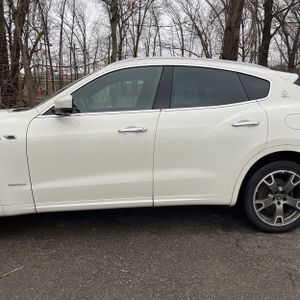 MASERATI LEVANTE GRANLUSSO - 3