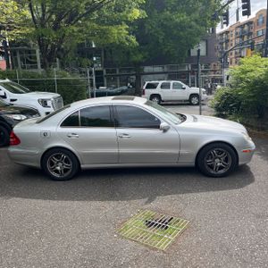 MERCEDES-BENZ E-CLASS - 10