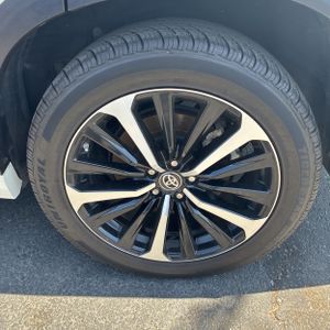 2021 Toyota HIGHLANDER XSE 缩略图 18