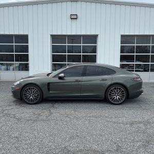 PORSCHE PANAMERA - 3