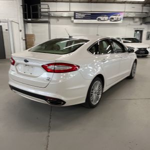FORD FUSION SE - 6