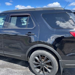 FORD EXPLORER XLT - 6