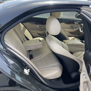 2016 Mercedes-BENZ C 300 — фото 34