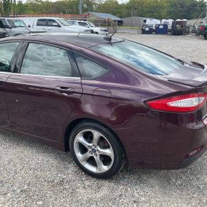 FORD FUSION SE - 6