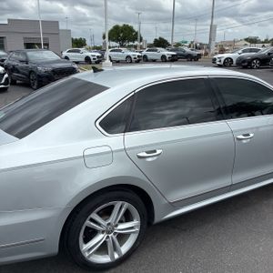 VOLKSWAGEN PASSAT 1.8T SE - 9