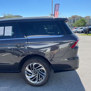 LINCOLN NAVIGATOR RESERVE - 6