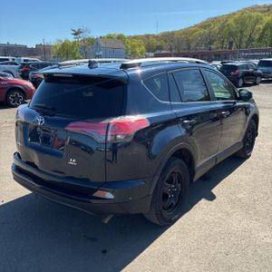 TOYOTA RAV4 - 8