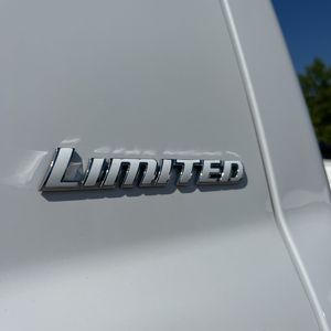 2019 Toyota TUNDRA LIMITED photo 23