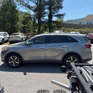 KIA SORENTO EX V6 - 3