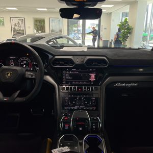 صورة مصغرة 32 لـ 2023 Lamborghini URUS BASE