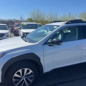 SUBARU OUTBACK PREMIUM - 2
