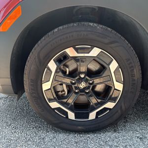 2025 Hyundai SANTA FE SEL 照片 17