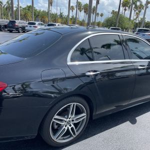 2019 Mercedes-BENZ E-CLASS photo 9
