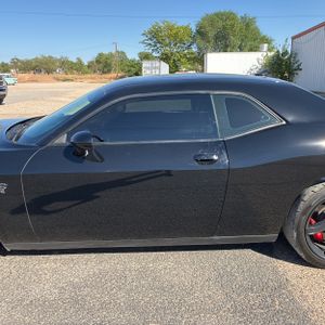 DODGE CHALLENGER SRT HELLCAT - 4