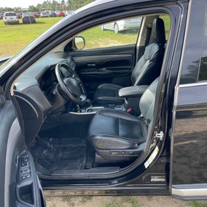 2020 Mitsubishi OUTLANDER SEL — миниатюра 32