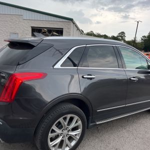 صورة 9 لـ 2017 Cadillac XT5 LUXURY