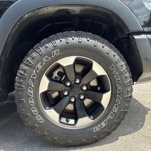 2023 RAM 1500 REBEL — миниатюра 19