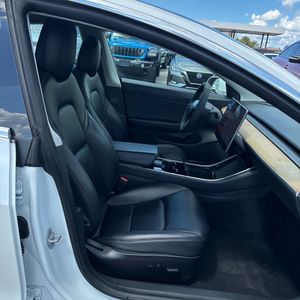صورة 33 لـ 2020 Tesla MODEL 3 PERFORMANCE