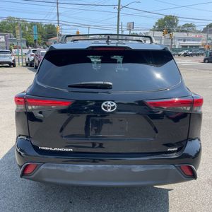 صورة مصغرة 61 لـ 2022 Toyota HIGHLANDER L