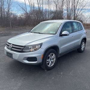 VOLKSWAGEN TIGUAN S - 1