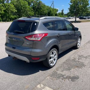 FORD ESCAPE TITANIUM - 8