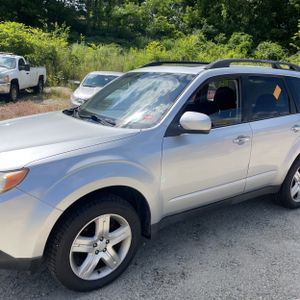 2010 Subaru FORESTER 2.5X PREMIUM — фото 2
