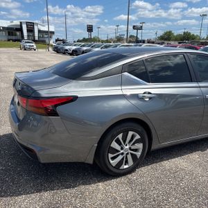 NISSAN ALTIMA 2.5 S - 8