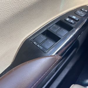 2015 Toyota AVALON LIMITED thumbnail 68