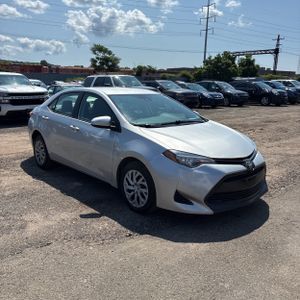 2017 Toyota COROLLA LE 缩略图 12