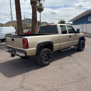 CHEVROLET SILVERADO 2500 - 8