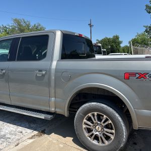 FORD F-150 LARIAT - 6