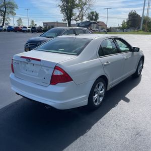 FORD FUSION SE - 8