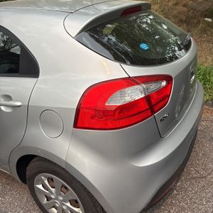 2013 KIA RIO 5-DOOR LX — фото 5