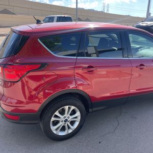 FORD ESCAPE SE - 9