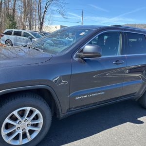 JEEP GRAND CHEROKEE LAREDO - 2