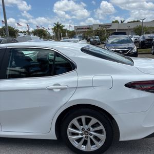 2024 Toyota CAMRY LE 照片 6