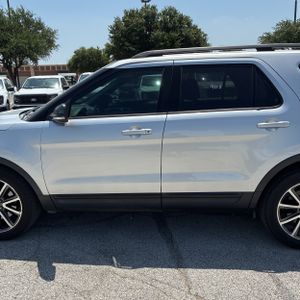 2015 FORD EXPLORER XLT — фото 4