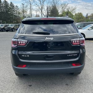 JEEP COMPASS LIMITED 4X4 - 7