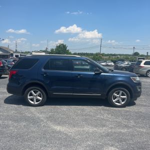 FORD EXPLORER XLT - 10