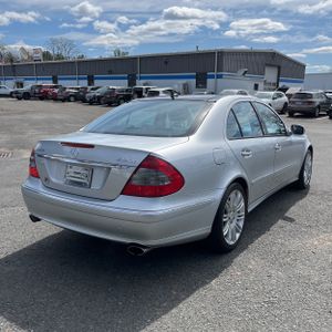 MERCEDES-BENZ E-CLASS - 8