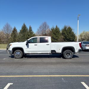 CHEVROLET SILVERADO - 3