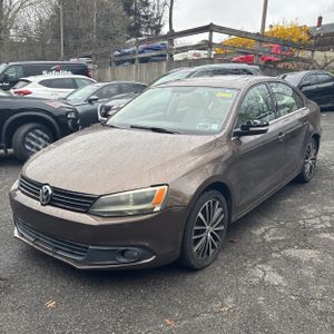 VOLKSWAGEN JETTA SEL PZEV - 1