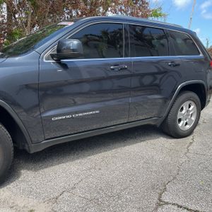 JEEP GRAND CHEROKEE LAREDO - 4