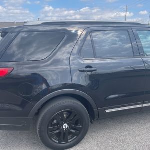 FORD EXPLORER XLT - 9