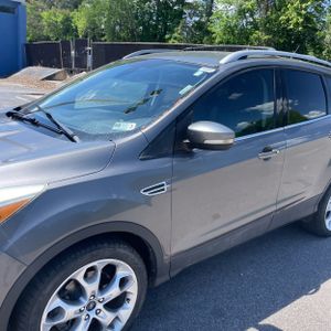 FORD ESCAPE TITANIUM - 2