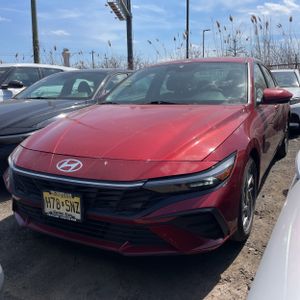 HYUNDAI ELANTRA SEL - 1