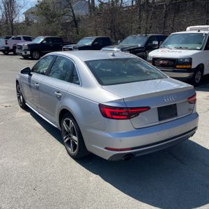 AUDI A4 2.0T PREMIUM - 5